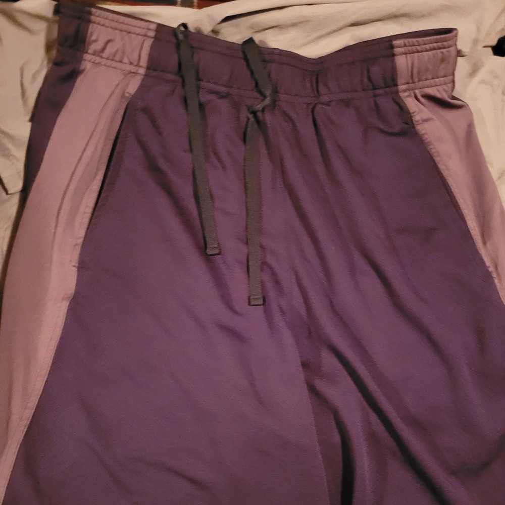 Under Armour shorts size medium